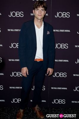 ashton kutcher in Jobs (The Movie) Premiere