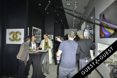 atmosphere in Mouche Gallery Presents the Opening of Artist Clara Hallencreutz's Exhibit 
