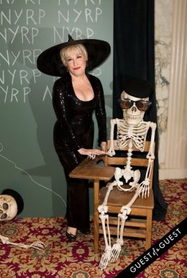 bette midler in Bette Midler Presents New York Restoration Projects 19th Annual Halloween Gala: Fellini Hulaweeni
