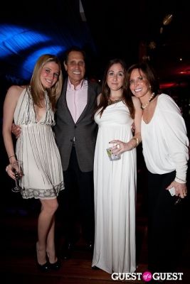 leslie feldman in Cancer Research Institute Young Philanthropists “Night in White”