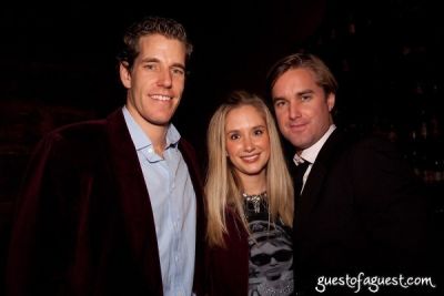 cameron winklevoss in Guestofaguest Holiday Party 2009