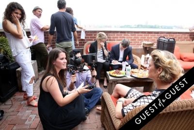 catie currie in Guest of a Guest's You Should Know: Behind the Scenes