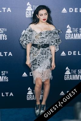 charli xcx in Delta Air Lines Kicks Off GRAMMY Weekend With Private Performance By Charli XCX & DJ Set By Questlove