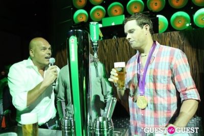bob bryan in Heineken & the Bryan Brothers Serve New York City