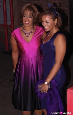 gayle king in Glamour - Women of the Year 2010