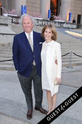 graydon carter in Vanity Fair's 2014 Tribeca Film Festival Party Arrivals