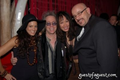 jeffrey gurian in Hamptons Undercover/Social Life Party at Cain Lux