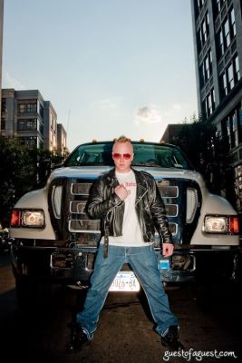 izzy gold in Izzy Gold with his Stretch Semi-Limo-Truck at Heist Gallery
