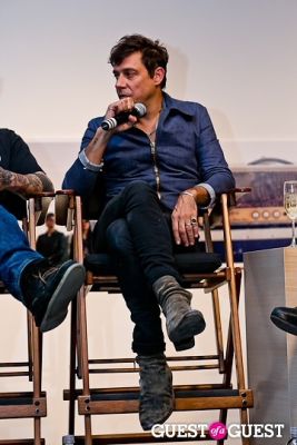 jamie hince in ARTIST TALK: The Kills and Kenneth Cappello Moderated by Kate Lanphear