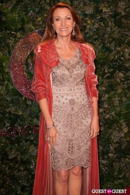 jane seymour in QVC Red Carpet Style