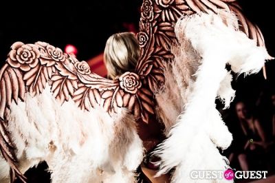 jessica stam in Victoria's Secret Fashion Show 2010