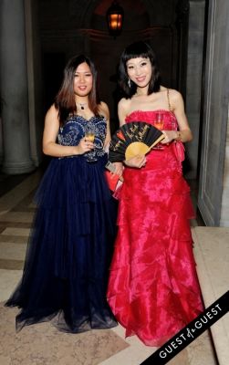 jiao guo in The Frick Collection Young Fellows Ball 2015