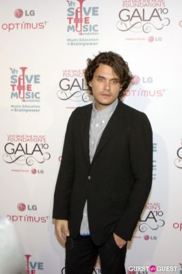 john mayer in VH1 SAVE THE MUSIC FOUNDATION 2010 GALA