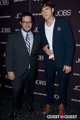 ashton kutcher in Jobs (The Movie) Premiere
