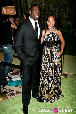 justin tuck in New Yorkers for Children 2012 Fall Gala