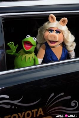 kermit the-frog-and-miss-piggy in Premiere Of Disney's 