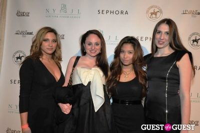 lindsay feinberg in New York Junior League's 11th Annual Spring Auction