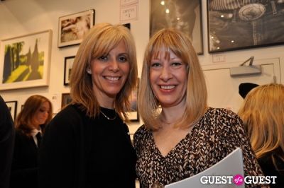 lisa sposato in Humane Society of New York’s Third Benefit Photography Auction
