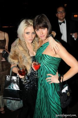 lucy phillips in The Pointe Suite Art Ball