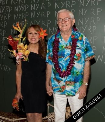 phil donahue in Bette Midler Presents New York Restoration Projects 19th Annual Halloween Gala: Fellini Hulaweeni