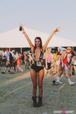 mikayla sessions in Coachella 2014 Weekend 2 - Sunday