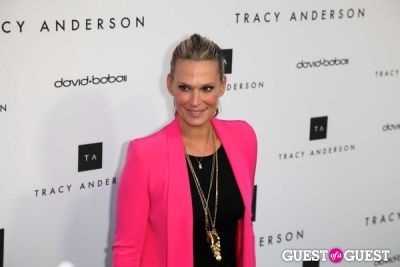 molly sims in Gwyneth Paltrow and Tracy Anderson Celebrate the Opening of the Tracy Anderson Flagship Studio in Brentwood