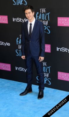 nat wolff in The Fault In Our Stars Premiere