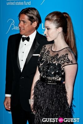 nell diamond in The 8th Annual UNICEF Snowflake Ball