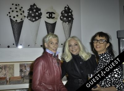 tina hillstrom in Mouche Gallery Presents the Opening of Artist Clara Hallencreutz's Exhibit 
