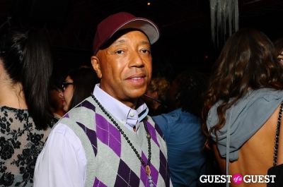 russell simmons in V&M and Andy Hilfiger Exclusive Preview Event of The V&M Rock Shop