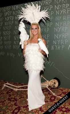 sandra lee in Bette Midler Presents New York Restoration Projects 19th Annual Halloween Gala: Fellini Hulaweeni