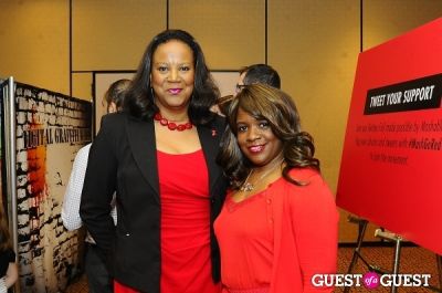 sharon bond in The 2014 AMERICAN HEART ASSOCIATION: Go RED For WOMEN Event