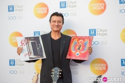 steve perry in City of Hope's 2013 Summer of Hope Celebration