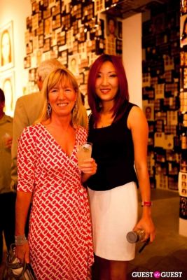 mimi park in Martin Schoeller Identical: Portraits of Twins Opening Reception at Ace Gallery Beverly Hills
