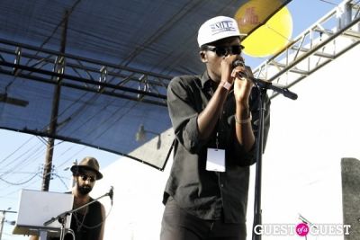 theophilus london in Mad Decent Block Party.