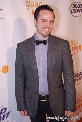 todd alsup in 8th Annual GLAAD OUTAuction Fundraiser