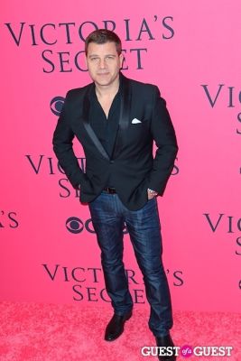 tom murro in 2013 Victoria's Secret Fashion Pink Carpet Arrivals