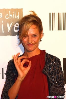 uma thurman in COVERGIRL Presents, Keep A Child Alive’s Black Ball NY 2010