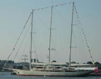 Athena Yacht #33