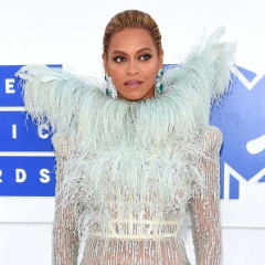 The Best, Worst & Most WTF Looks From The VMAs Red Carpet