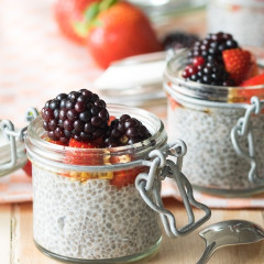 10 Easy & Healthy Mason Jar Meals To Take On The Go