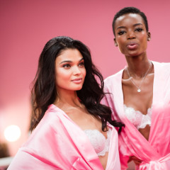 Your Backstage Look At The 2016 Victoria's Secret Fashion Show In Paris