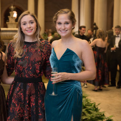 NYC's Chicest Socialites Fête Fall At The Frick's 2017 Autumn Dinner