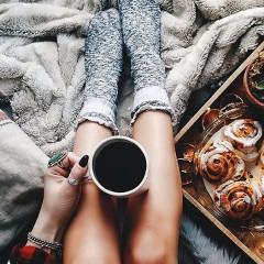 6 Quintessential Snow Day Instagrams To Post