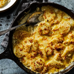 5 Comfort Food Dishes To Cozy Up With In A Snowstorm