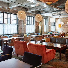 10 Spots To Meet Hot Young Professionals In NYC
