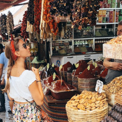 9 Gourmet-Approved Food Markets Around The World