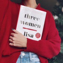 The 5 Books Every NYC Girl Is Reading Right Now
