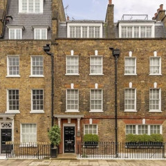 Lee Radziwill's Posh London Home Is On The Market