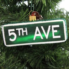 12 Very New York Christmas Ornaments You Absolutely Need